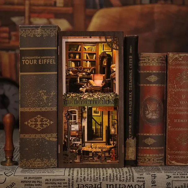 NookCraft™ “Detective House” DIY Book Nook Kit
